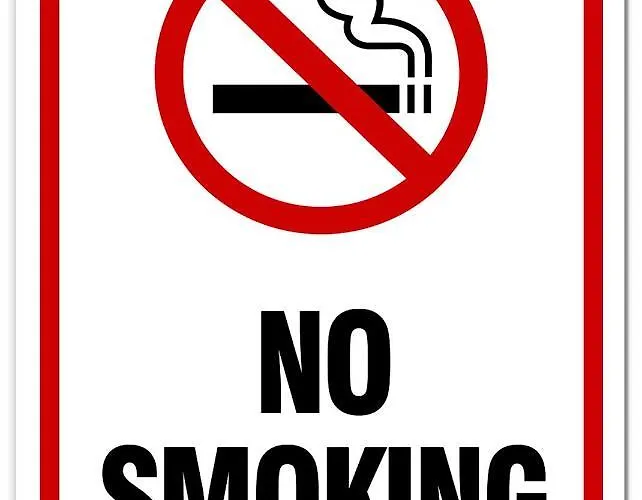 Apartment Garsoniera Flamingo Garii 4